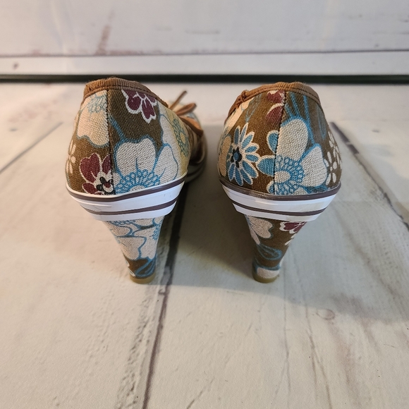 REBELS SNEAKER STYLE WEDGES. - Picture 4 of 9